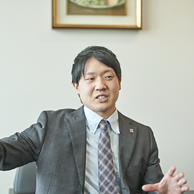 「室温を快適に保つ」「防犯対策に役立てる」 私たちが扱う製品が、人々の暮らしを支えているそこが、ガラスの魅力